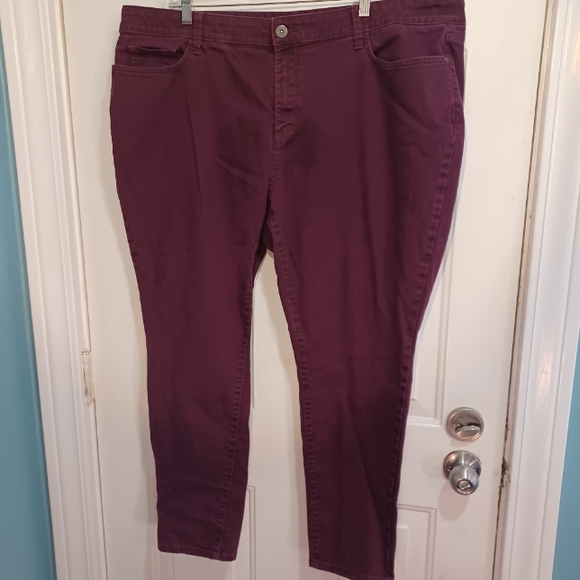 St. Johns Bay Women's 22W Skinny Leg Jeans Color Plum/ Purple - Picture 4 of 9
